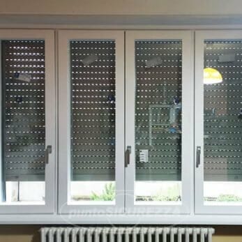 Il nuovo serramento quattro ante in legno alluminio vista frontale