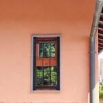 finestra-inferriata-vetri-specchio