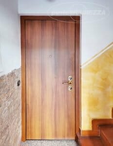 Porta Blindata color noce nazionale