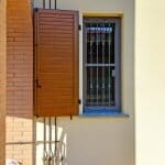 persiana-orientabile-finestrella