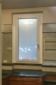 finestra-vetro-satinato
