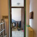 rimozione-vecchia-porta-ingresso