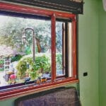 montaggio-telaio-nuova-finestra-legno-alluminio