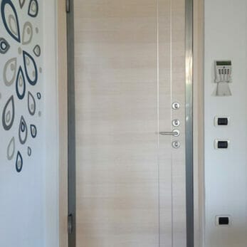 porta-blindata-pannello-lavorato-interno