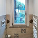 finestra-legno-alluminio-bagno