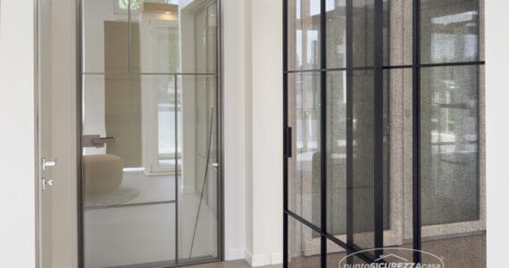 Installazione porte interne in vetro a Dolzago (LC)
