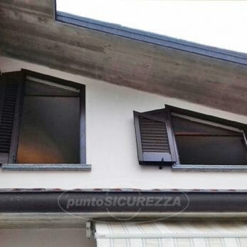 dettaglio-apertura-pacchetto-persiane