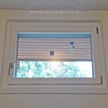 finestrella-alluminio-legno