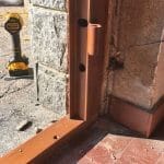 montaggio-telaio-portone