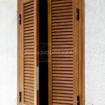 persiana-blindata-effetto-legno