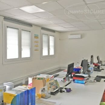 serramenti-con-veneziane-ufficio
